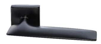 Ручка дверная GALACTIC S5 NERO раздельная на квадртаной розетке, цвет черный, ЦАМ